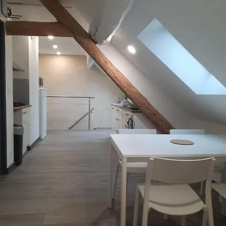 Au Calme Avec 3 Apartment *